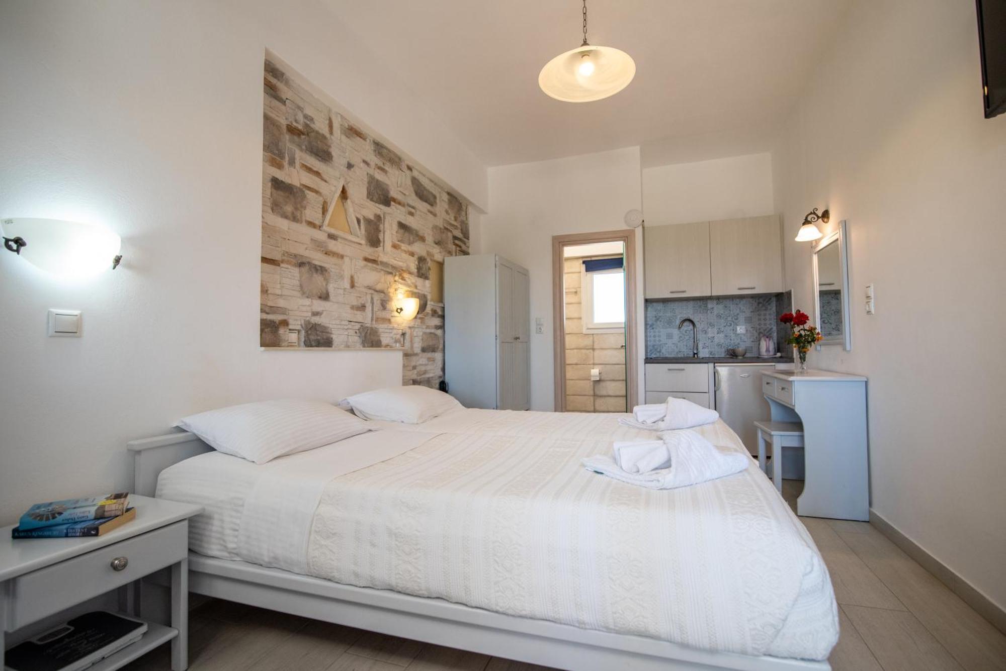 Stella Naxos Island Aparthotel Agia Anna  Exterior photo