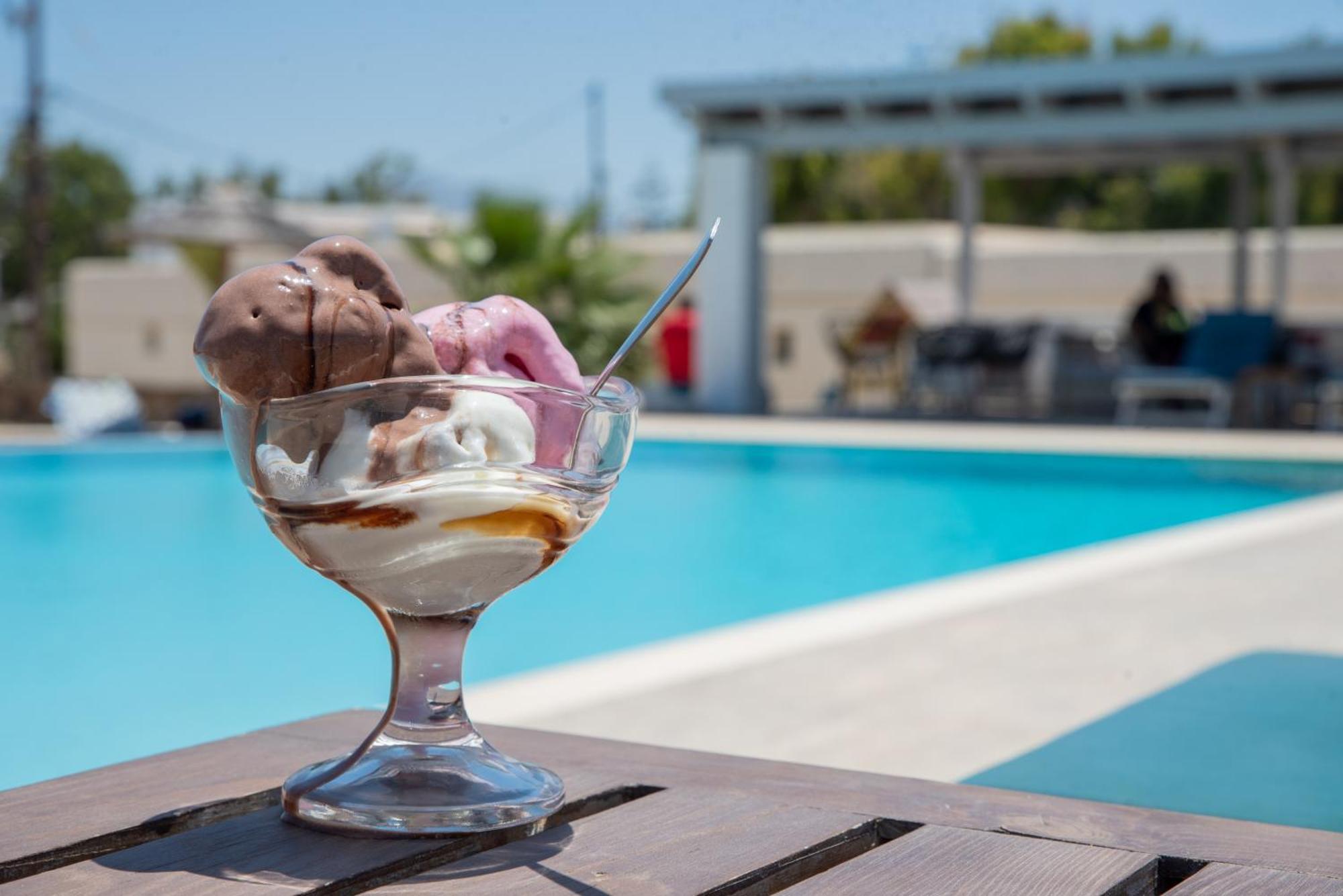 Stella Naxos Island Aparthotel Agia Anna  Exterior photo